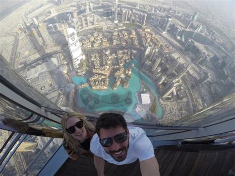 Burj Khalifa Top Selfie Werohmedia