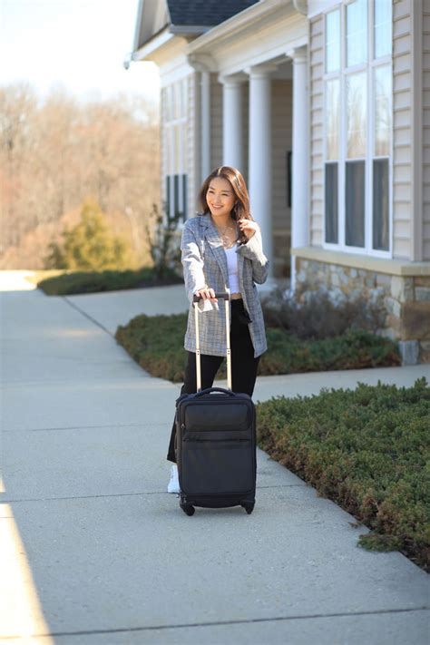 Looking For A Suitcase That Will Facilitate Your Travels See Why You