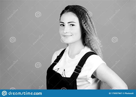 Popular Look Woman Smiling Face Posing With Stylish Hairstyle On