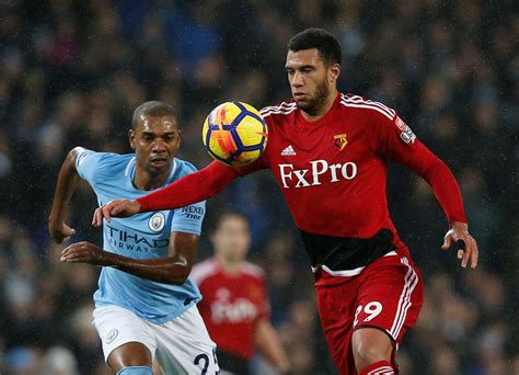 Étienne capoue (born 11 july 1988) is a french professional footballer who plays for english club watford. West Ham and Fiorentina chase Watford midfielder Etienne ...