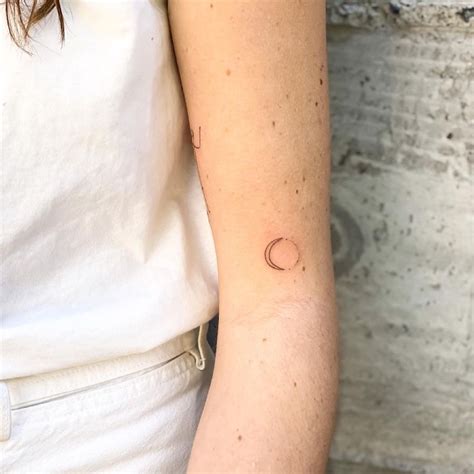 The 45 Coolest Crescent Moon Tattoos And What They Mean 2022