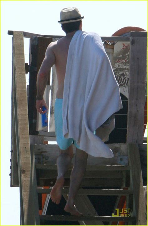 Zachary Quinto Goes Beach Shirtless Photo 2017911 Shirtless Zachary