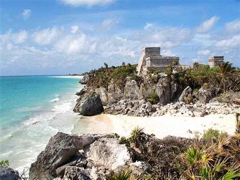 Tulum The First Maya City Known To The Outside World Wanderer Writes