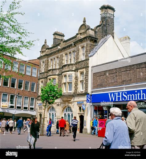 Carmarthen High Street Hi Res Stock Photography And Images Alamy