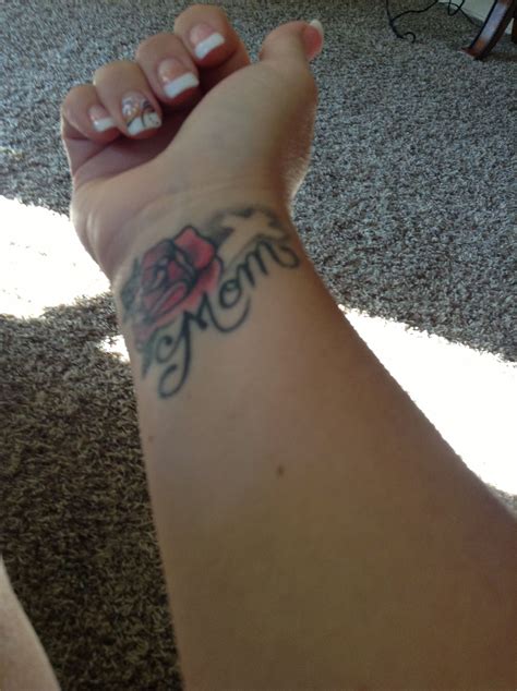 Do not deny yourself the joy of a new tattoo! Memorial tattoo :) Miss you mom!! | Tattoos