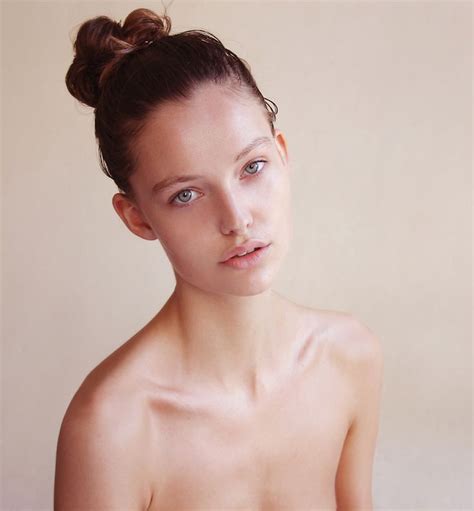 Sara Van Der Hoek By Yorick Nube Fashion Photography Fashion Models