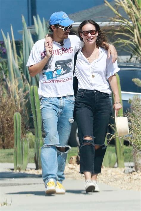 Are Olivia Wilde And Harry Styles Still Dating In July 2021 Pda Photo