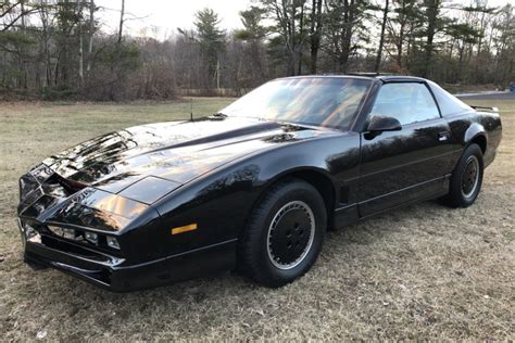 Replica Of KITT From Knight Rider Available For Auction InsideHook