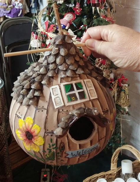 Pin By Cynthia Ribet On Gourds Hand Painted Gourds Painted Gourds