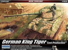 German King Tiger Last Production Plastic Model Military Vehicle Kit