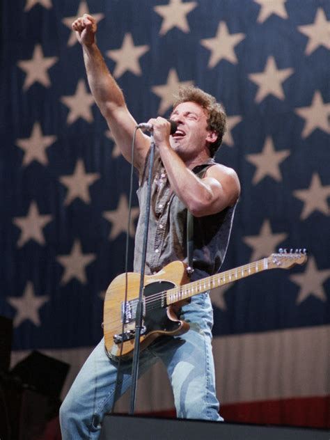 No surrender (en español) más letras de bruce springsteen. Born in the USA | Bruce springsteen, Bruce springsteen the ...