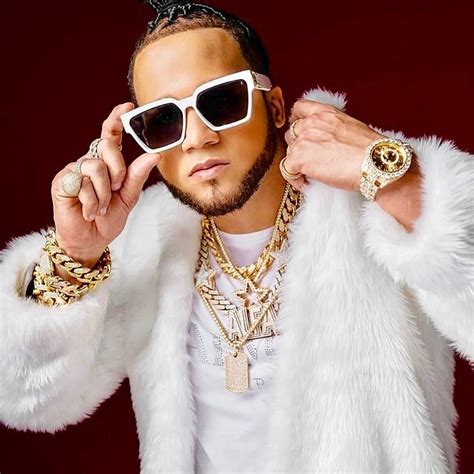 El alfa el jefe vs rochyrd dembow mix 2021los mas pegado dj york la excelencia en mezcla. El Alfa (El Jefe) - LETRAS.COM (37 canciones)