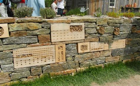 Gartenhaus ytong selber bauen : Trockenmauern: Rustikaler Gartenschmuck | Steinmauer ...