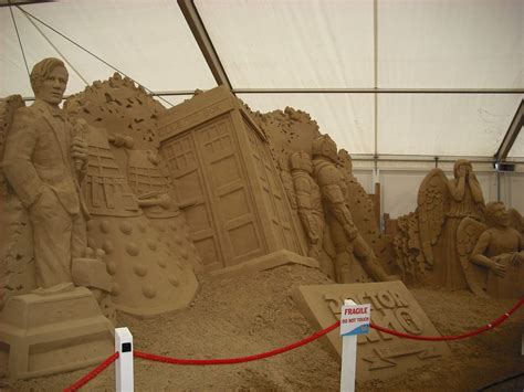 12 Of The Coolest Nerdy Sand Sculptures