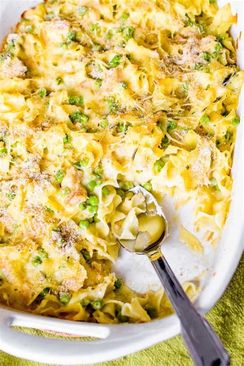 Sour cream and onion tuna noodle casserole the pioneer woman. These Popular Casseroles From The Pioneer Woman Will ...