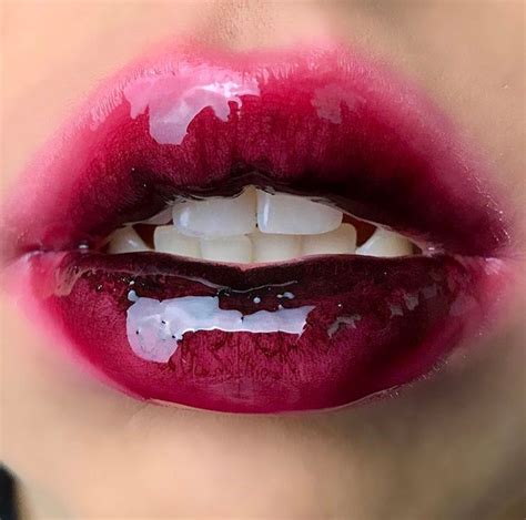 Pin By Nay Chi Shoon Lei On Makeup Aesthetic Makeup Glossy Lips