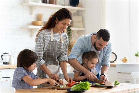 Top 4 Reasons To Start Preparing Meals At Home My Site