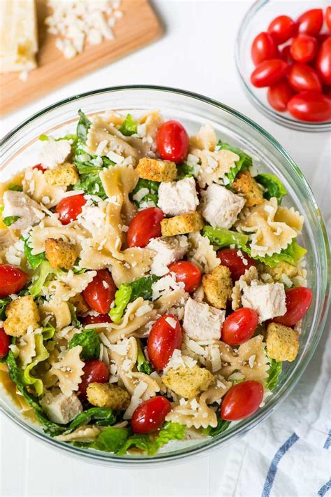 I sometimes add cubed mozzarella, parmesan and fresh chicken. Chicken Caesar Salad from Friendly's | Nurtrition & Price