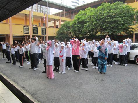 Descriptionalmarhum sultan hisamuddin alam shah.jpg. SK Sultan Hisamuddin Alam Shah: Senamrobik Setiap Pagi Rabu