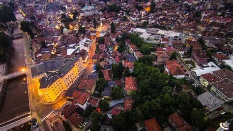 Magičan pogled na Sarajevo iz zraka za vrijeme prvog ...