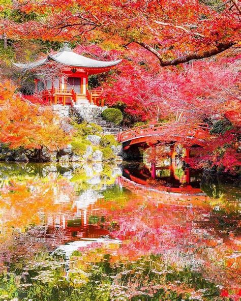 Daigoji Temple In Kyoto Colorful Leaves Kyoto Japan