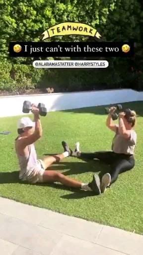 Harry Working Out In LA Video In 2020 Harry Styles Harry Edward