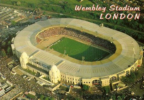 Das wembley stadion, in london auch als „home of football bekannt, ist ein muss für jeden fußballbegeisterten reisenden. Stadien in Europa - SkyscraperCity
