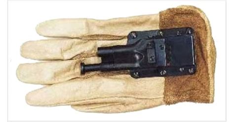 The Sedgley Oss Glove Gun