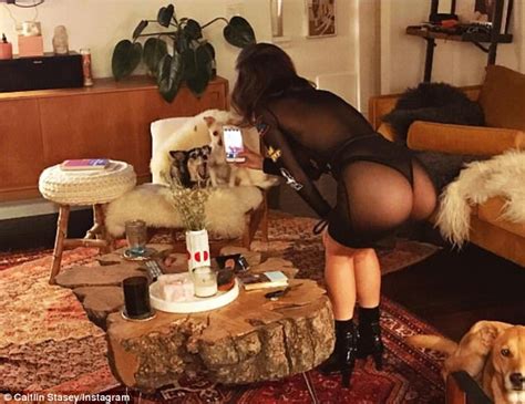 Caitlyn Stasey Is Nude From The Waist Down On Instagram Daily Mail Online