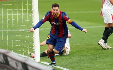 Messi S 30th La Liga Goal Against Sevilla