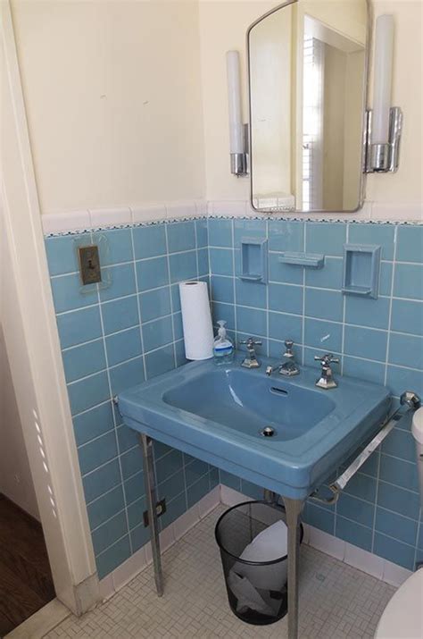 500 x 667 jpeg 70kb. 6 colorful 1950 vintage bathrooms - The Comer House in ...