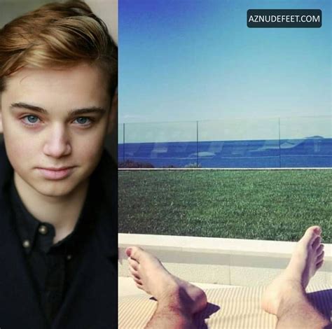 DEAN CHARLES CHAPMAN Feet AZNudeFeet Men