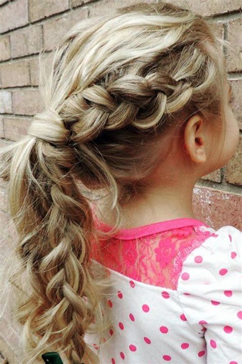 There is a great variety of such hairstyles out there, depending on the length and type of the hair and the available flower. 33 Cute Flower Girl Hairstyles (2020 Update) | Flower girl ...