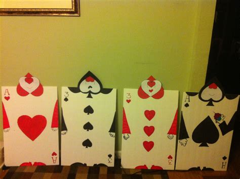Diy Card Guards For Alice In Wonderland Party Wonderland Party Alice In Wonderland Party