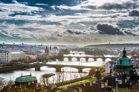 Tagesausflug in die goldene stadt prag mit stadtführung zu den sehenswürdigkeiten karlsbrücke, prager burg. Karlsbrücke in Prag: Sehenswürdigkeiten, Geschichte ...