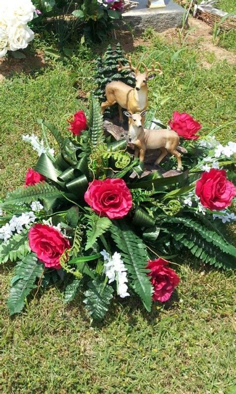 Thoughtful funeral flower card messages for dad or mum. This is for my dad... Miss him so much | Funeral flowers ...