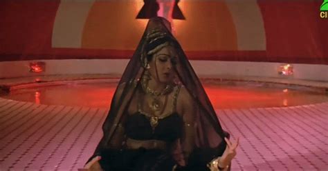 Actress Sridevi Hot Sexy GIF Images Best Navel Cleavage Showing