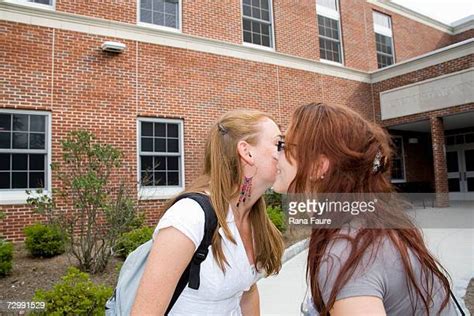 Kissing In School Photos Et Images De Collection Getty Images
