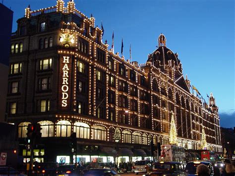 Top 7 London Department Stores - London Expats Guide