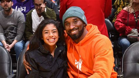 The official kobe bryant fb page. Kobe Bryant: Darum stiegen er und seine Tochter Gianna in ...