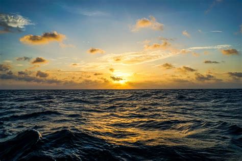 A Ciência Comprova Água Do Mar Prolonga A Vida E Pode Até Evitar