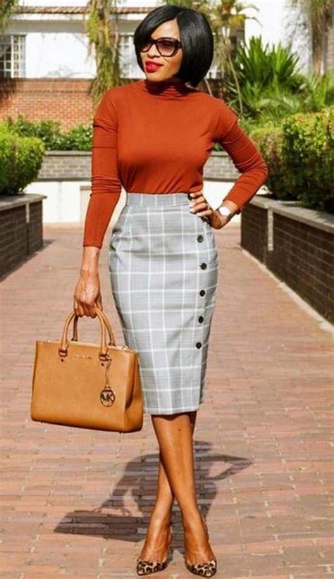 45 Professional Work Outfits For Women Over 40