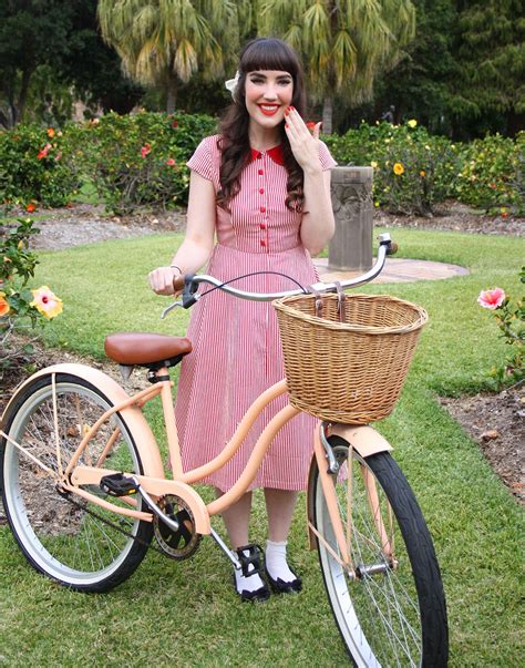 Lauren Carney Bicycle Lady Dates