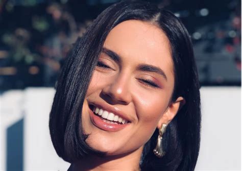 Κυκλοφόρησε το video της κύπρου για την eurovision το music video για το «el diablo», του τραγουδιού με το οποίο η έλενα τσαγκρινού θα εκπροσωπήσει την. Έλενα Τσαγκρινού: Η πρώτη της ανάρτηση μετά τις φήμες για ...