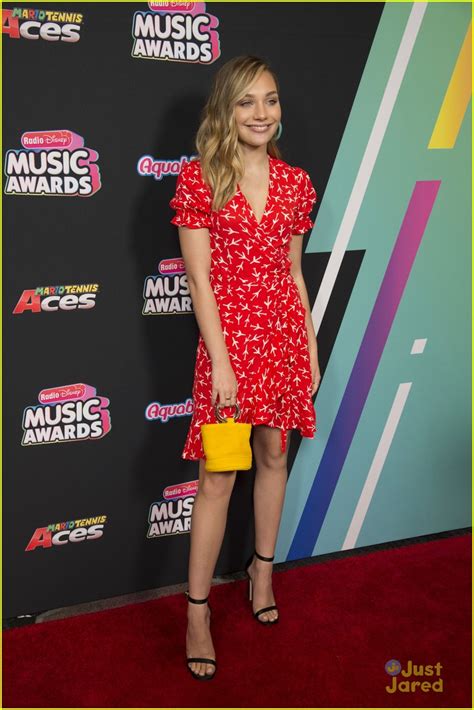 Maddie Ziegler Rocks A Red Summer Dress For Rdmas 2018 Photo 1169036