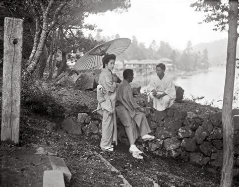 100 Year Old Photos Capture Authentic Daily Life In Japan