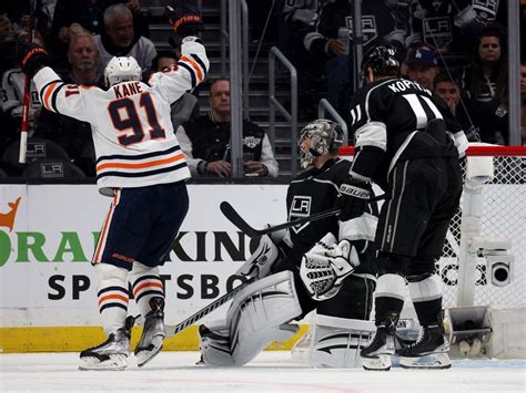 The Edmonton Oilers Stave Off Elimination With A Gritty 4 2 Win In Game