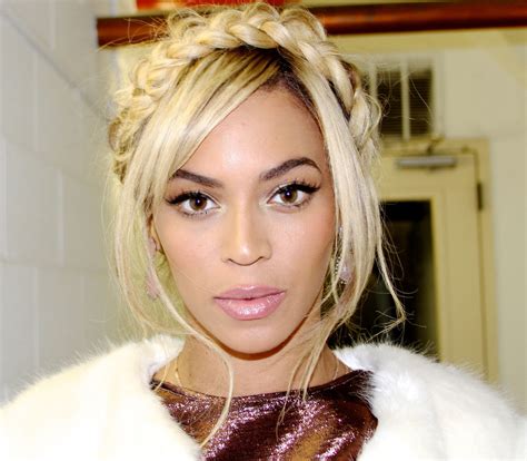 The Secrets To Looking Flawless From Beyonces Makeup Artist Glamour