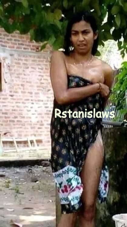 Sri Lankan Girls Bathing Outdoor Porn Pictures Xxx Photos Sex Images 3672684 Pictoa
