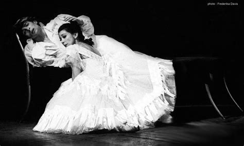 Nureyev dancing in Marguerite and Armand